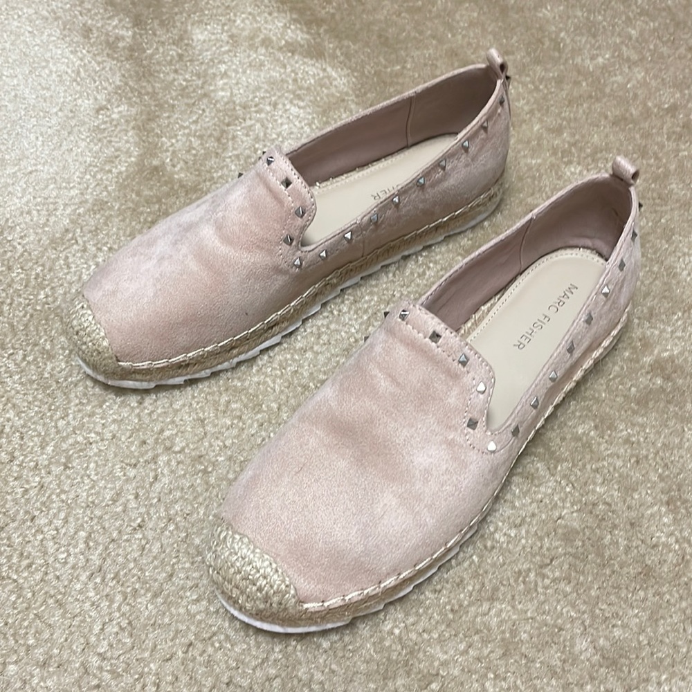 Marc Fisher studded light pink fabric shoes